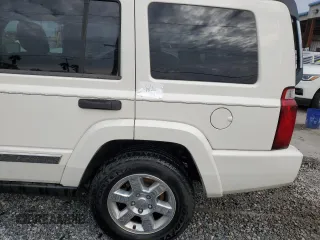 2006 Jeep Commander с VIN 1J8HH48K36C204932, выставлен на аукционе Copart как лот 88360365 с пробегом Не указан миль и На запчасти • Non repairable. История ставок и продаж доступна на DreamBid. Изображение 13.