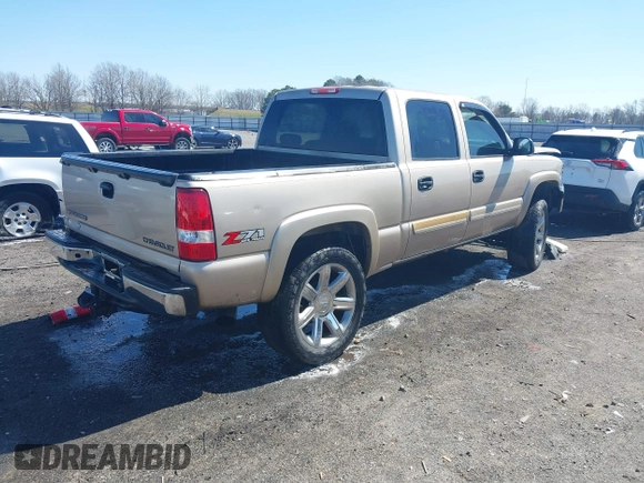 2005 Chevrolet Silverado 1500 LT with VIN 2GCEK13T251371555, listed as a IAAI auction lot 41763568 with 199,491 mi miles and . Bid and sale history available at DreamBid. Image 4.