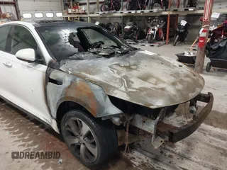 2016 Kia Optima SX Turbo с VIN 5XXGW4L24GG002425, выставлен на аукционе IAAI как лот 42301180 с пробегом Не указан миль и . История ставок и продаж доступна на DreamBid. Изображение 12.