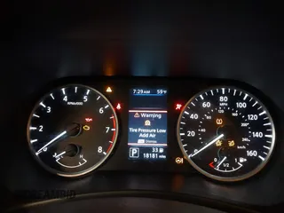 2024 Nissan Sentra S with VIN 3N1AB8BV5RY233271, listed as a IAAI auction lot 41785846 with 18,181 mi miles and . Bid and sale history available at DreamBid. Image 7.