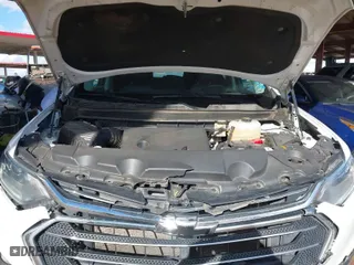 2021 Chevrolet Traverse LT Leather with VIN 1GNEVHKW2MJ222473, listed as a IAAI auction lot 41792135 with 132,656 mi miles. Bid and sale history available at carsss.com. Image 10.