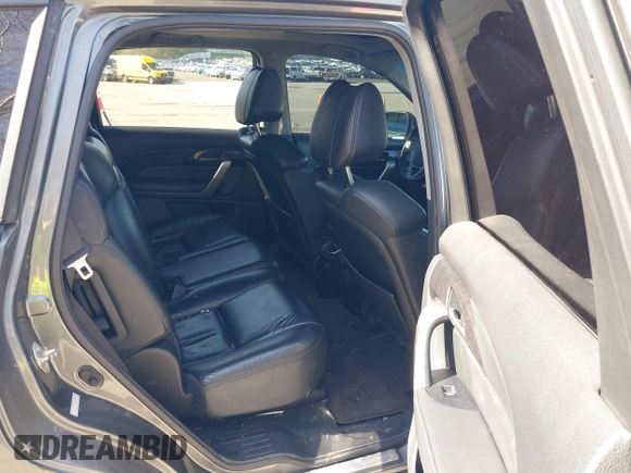 2007 Acura MDX with VIN 2HNYD28257H504892, listed as a IAAI auction lot 42219587 with 261,465 mi miles and . Bid and sale history available at carsss.com. Image 8.