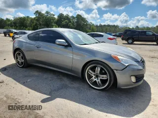 2010 Hyundai Genesis Coupe with VIN KMHHT6KD9AU028740, listed as a Copart auction lot 62997005 with 210,161 mi miles and Clean title. Bid and sale history available at DreamBid. Image 4.