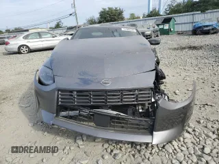 2024 Nissan Z Sport z VIN JN1BZ4AH7RM362538, wystawiony jako Copart lot #71589374 z przebiegiem Nie podano mil oraz Szkody całkowita. Historia ofert i sprzedaży dostępna na DreamBid. Obrazek 5.