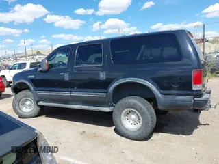 2004 Ford Excursion Limited z VIN 1FMNU42S84EA16970, wystawiony jako IAAI lot #42001424 z przebiegiem 223 938 mil mil oraz . Historia ofert i sprzedaży dostępna na DreamBid. Obrazek 14.
