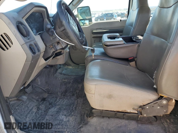 2008 Ford Super Duty F-250 SRW XL with VIN 1FTSX20R88EC82966, listed as a Copart auction lot 43568875 with 330,345 mi miles and Salvage Title. Bid and sale history available at carsss.com. Image 7.