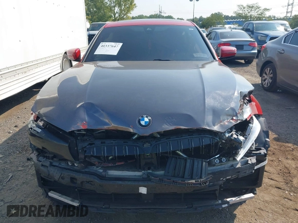 2020 BMW 3 Series 330i xDrive with VIN 3MW5R7J09L8B40736, listed as a IAAI auction lot 40337647 with 1 mi miles. Bid and sale history available at carsss.com. Image 13.