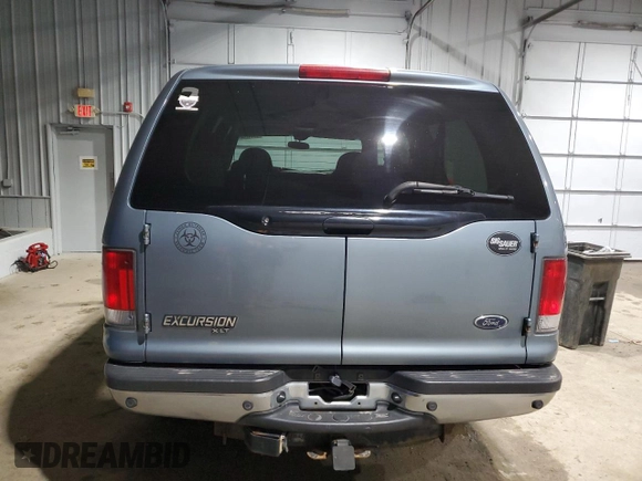 2001 Ford Excursion XLT z VIN 1FMNU41S11ED30084, wystawiony jako Copart lot #85847624 z przebiegiem 122 272 mil mil oraz Szkoda całkowita • Salvage title. Historia ofert i sprzedaży dostępna na DreamBid. Obrazek 6.