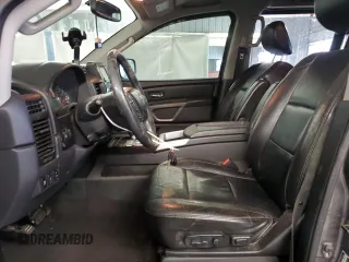 2015 Nissan Titan SL с VIN 1N6BA0EC9FN508811, выставлен на аукционе Copart как лот 45810395 с пробегом 117 333 миль миль и Списание • Salvage title. История ставок и продаж доступна на DreamBid. Изображение 7.