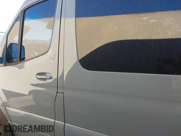 2021 Mercedes-Benz Sprinter Cargo with VIN W1W4ECHY5MT075011, listed as a IAAI auction lot 41364920 with 22,421 mi miles and . Bid and sale history available at carsss.com. Image 14.