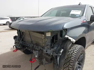 2022 Chevrolet Silverado 1500 LTD LT Trail Boss with VIN 1GCPYFED2NZ195835, listed as a IAAI auction lot 41795854 with NaN miles. Bid and sale history available at carsss.com. Image 6.