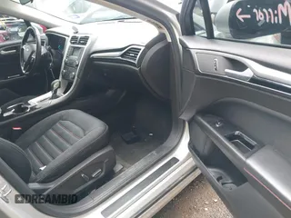 2016 Ford Fusion SE with VIN 3FA6P0H99GR269400, listed as a IAAI auction lot 42419619 with 165,719 mi miles and . Bid and sale history available at DreamBid. Image 5.