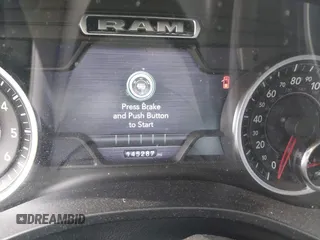 2019 Ram 1500 Laramie with VIN 1C6SRFJT8KN686506, listed as a IAAI auction lot 42499382 with 145,287 mi miles and . Bid and sale history available at DreamBid. Image 7.