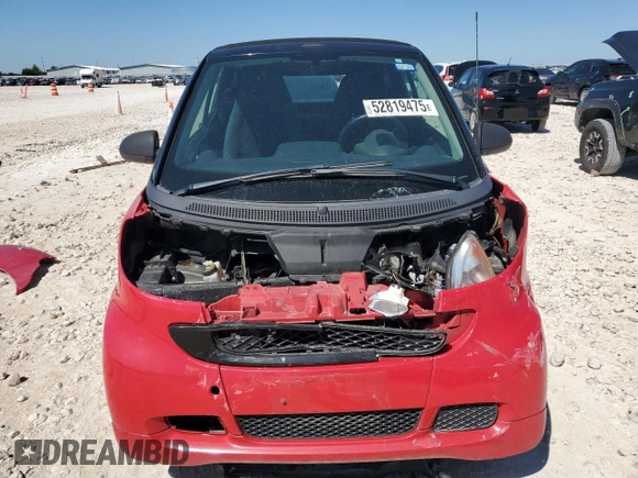 2011 Smart fortwo Passion with VIN WMEEK3BA7BK462796, listed as a Copart auction lot 52819475 with 107,381 mi miles and Salvage title. Bid and sale history available at DreamBid. Image 5.