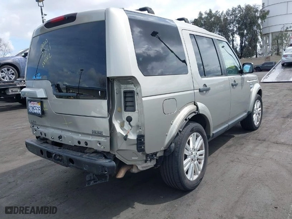 2011 Land Rover LR4 HSE with VIN SALAG2D49BA568133, listed as a IAAI auction lot 41860665 with NaN miles. Bid and sale history available at carsss.com. Image 4.