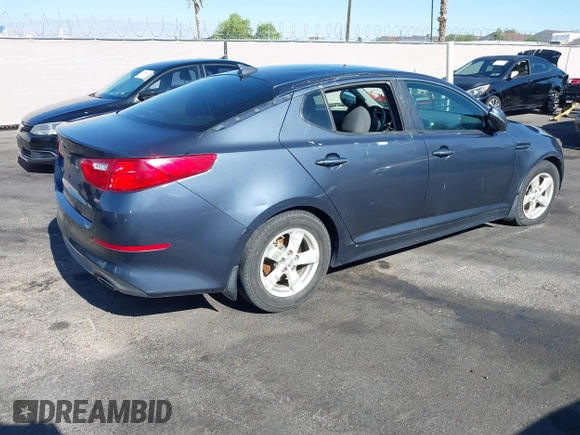 2015 Kia Optima LX z VIN KNAGM4A73F5605256, wystawiony jako IAAI lot #42459022 z przebiegiem 180 233 mil mil oraz . Historia ofert i sprzedaży dostępna na DreamBid. Obrazek 4.
