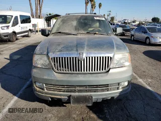 2005 Lincoln Navigator Luxury with VIN 5LMFU27595LJ08627, listed as a Copart auction lot 82128044 with 104,521 mi miles and Clean Title. Bid and sale history available at carsss.com. Image 5.
