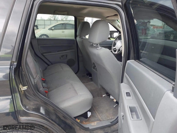 2005 Jeep Grand Cherokee Laredo with VIN 1J4GS48K65C570266, listed as a IAAI auction lot 42026624 with 162,512 mi miles. Bid and sale history available at carsss.com. Image 8.