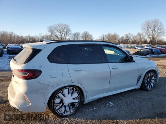 2022 BMW X5 M with VIN 5YMJU0C06N9K15414, listed as a Copart auction lot 46120325 with 0 mi miles and Salvage Title. Bid and sale history available at carsss.com. Image 3.