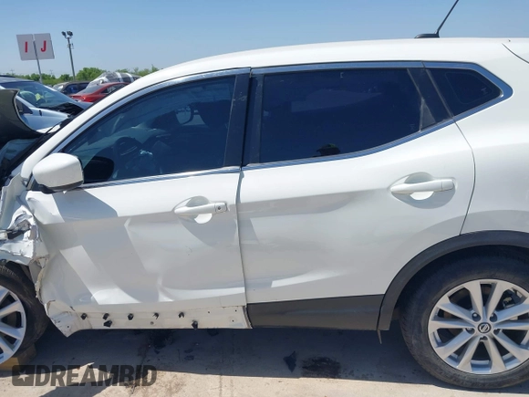 2019 Nissan Rogue S with VIN JN1BJ1CP1KW232503, listed as a IAAI auction lot 41982508 with 30,156 mi miles and . Bid and sale history available at DreamBid. Image 15.