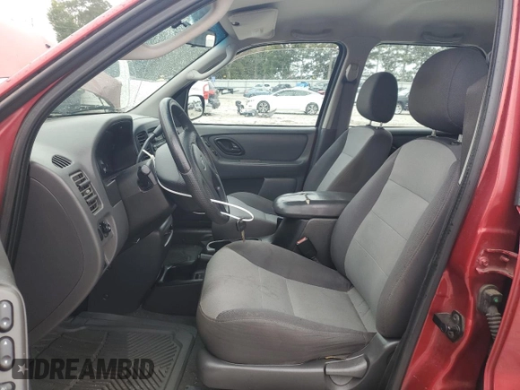 2003 Ford Escape XLS Popular with VIN 1FMYU92153KC96798, listed as a Copart auction lot 71388454 with 161,329 mi miles and Salvage Title. Bid and sale history available at carsss.com. Image 7.