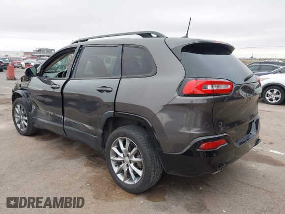 2018 Jeep Cherokee Latitude with VIN 1C4PJLCB1JD588916, listed as a IAAI auction lot 41019397 with 135,929 mi miles. Bid and sale history available at carsss.com. Image 3.