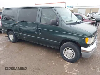 2001 Ford Econoline Passenger XL with VIN 1FMRE11LX1HB30194, listed as a IAAI auction lot 41497150 with 107,526 mi miles. Bid and sale history available at carsss.com. Image 1.