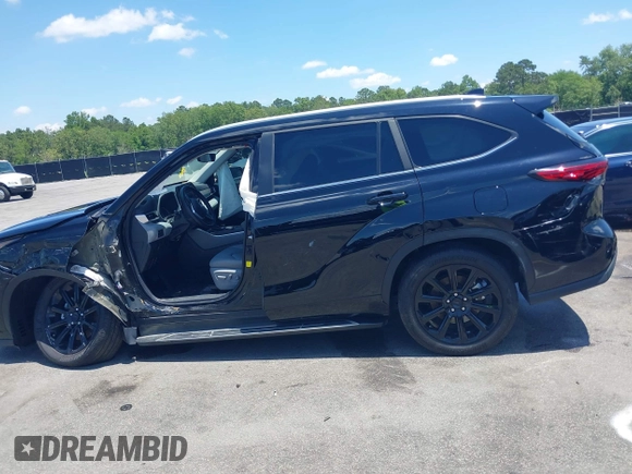 2023 Toyota Highlander L with VIN 5TDKDRAH5PS024582, listed as a IAAI auction lot 42307836 with 40,512 mi miles and . Bid and sale history available at DreamBid. Image 15.