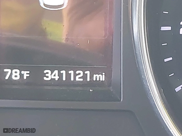 2017 Hyundai Santa Fe Limited Ultimate with VIN KM8SRDHF1HU219841, listed as a IAAI auction lot 41484157 with 341,121 mi miles. Bid and sale history available at carsss.com. Image 16.