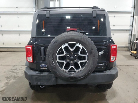 2023 Ford Bronco with VIN 1FMDE5AH7PLB26901, listed as a Copart auction lot 43171395 with 9,934 mi miles and Salvage Title. Bid and sale history available at carsss.com. Image 6.