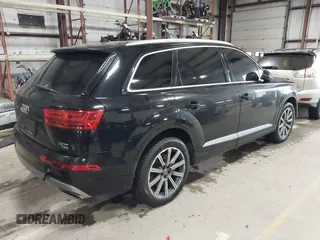 2017 Audi Q7 Premium Plus z VIN WA1LAAF78HD026784, wystawiony jako IAAI lot #41674278 z przebiegiem 108 036 mil mil oraz . Historia ofert i sprzedaży dostępna na DreamBid. Obrazek 4.