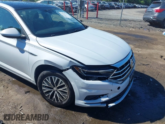 2019 Volkswagen Jetta SEL with VIN 3VWE57BU6KM063035, listed as a IAAI auction lot 42286649 with 59,914 mi miles and . Bid and sale history available at DreamBid. Image 6.