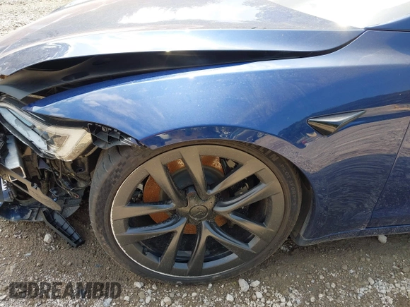 2022 Tesla Model S with VIN 5YJSA1E55NF486443, listed as a IAAI auction lot 42720110 with Not provided miles and . Bid and sale history available at DreamBid. Image 21.