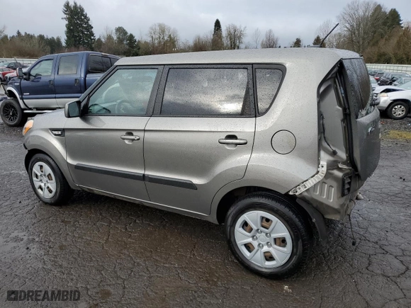 2013 Kia Soul with VIN KNDJT2A51D7609290, listed as a Copart auction lot 45015615 with 11,725 mi miles and Salvage Title. Bid and sale history available at carsss.com. Image 2.