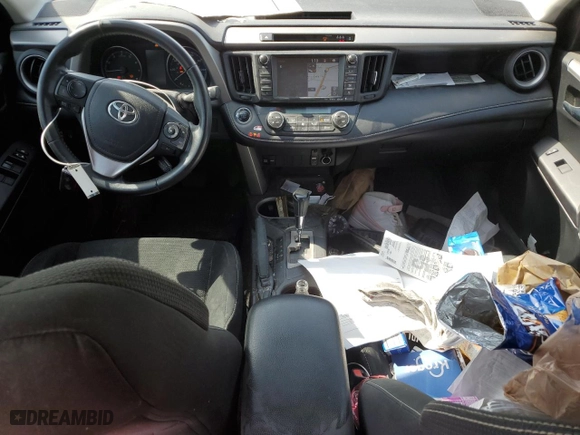 2018 Toyota RAV4 XLE with VIN 2T3RFREV3JW804532, listed as a Copart auction lot 47239475 with 118,596 mi miles and Clean Title. Bid and sale history available at carsss.com. Image 8.