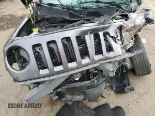 2017 Jeep Patriot Latitude with VIN 1C4NJPFB9HD184301, listed as a Copart auction lot 72726194 with Not Provided miles and Salvage Title. Bid and sale history available at DreamBid. Image 12.