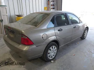 2005 Ford Focus S with VIN 1FAFP34N65W225613, listed as a IAAI auction lot 41793413 with 155,849 mi miles and . Bid and sale history available at carsss.com. Image 4.