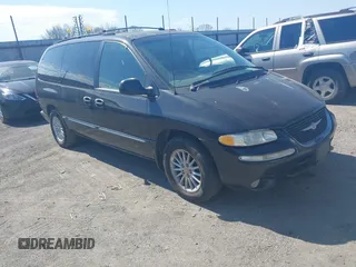 2000 Chrysler Town & Country LX z VIN 1C4GP44G6YB690782, wystawiony jako IAAI lot #41661036 z przebiegiem 287 967 mil mil oraz . Historia ofert i sprzedaży dostępna na DreamBid. Obrazek 1.