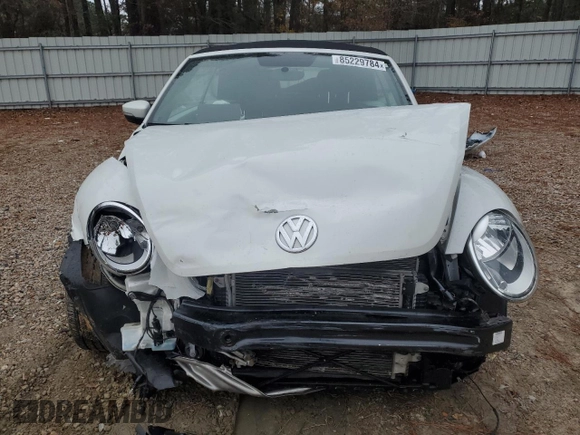 2018 Volkswagen Beetle S with VIN 3VW5DAAT8JM512819, listed as a Copart auction lot 85229784 with Not provided miles and Salvage title. Bid and sale history available at DreamBid. Image 5.