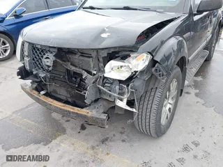 2012 Nissan Pathfinder SV with VIN 5N1AR1NN0CC634556, listed as a IAAI auction lot 41277695 with 197,406 mi miles. Bid and sale history available at carsss.com. Image 18.