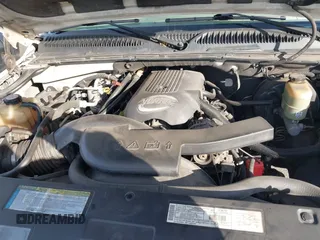 2001 Chevrolet Suburban LS with VIN 3GNEC16T31G213677, listed as a IAAI auction lot 41424335 with 255,425 mi miles. Bid and sale history available at carsss.com. Image 10.