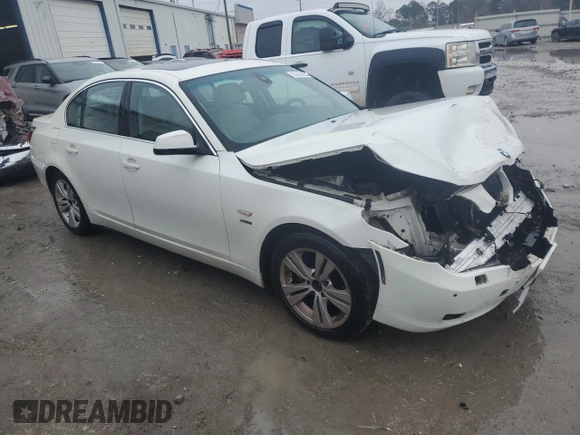 2010 BMW 5 Series 528i xDrive with VIN WBANV1C50AC445727, listed as a Copart auction lot 86628664 with 204,199 mi miles and Salvage Title. Bid and sale history available at carsss.com. Image 4.