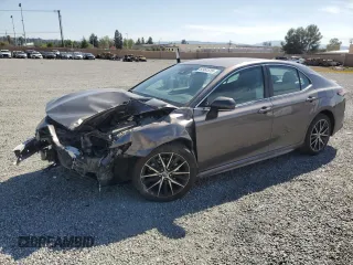 2022 Toyota Camry SE with VIN 4T1G11AK4NU684242, listed as a Copart auction lot 52461515 with 53,933 mi miles and Salvage Title. Bid and sale history available at DreamBid. Image 1.