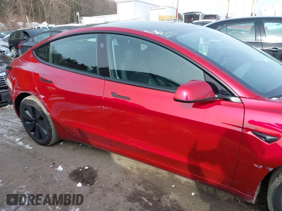 2025 Tesla Model 3 Long Range with VIN 5YJ3E1EB7SF890659, listed as a IAAI auction lot 41550353 with 1,004 mi miles and . Bid and sale history available at DreamBid. Image 14.