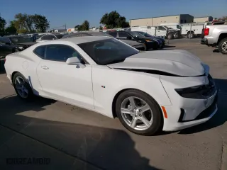 2021 Chevrolet Camaro 2LT with VIN 1G1FD1RSXM0127202, listed as a Copart auction lot 73057614 with 38,529 mi miles and Salvage Title. Bid and sale history available at carsss.com. Image 4.