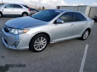 2014 Toyota Camry SE with VIN 4T1BK1FK7EU549529, listed as a Copart auction lot 44397935 with 184,140 mi miles and Salvage Title. Bid and sale history available at carsss.com. Image 1.