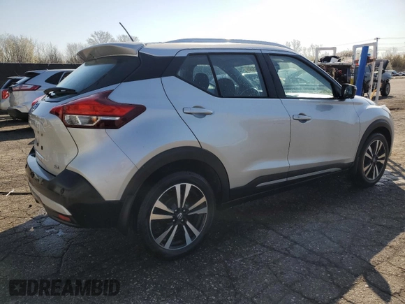 2020 Nissan Kicks SR with VIN 3N1CP5DV0LL527445, listed as a Copart auction lot 54215085 with 109,953 mi miles and Clean Title. Bid and sale history available at carsss.com. Image 3.