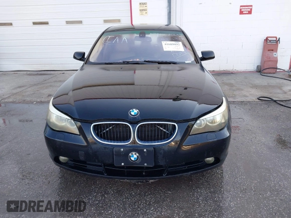 2004 BMW 5 Series 525i with VIN WBANA53534B851627, listed as a IAAI auction lot 41609092 with 139,192 mi miles. Bid and sale history available at carsss.com. Image 6.