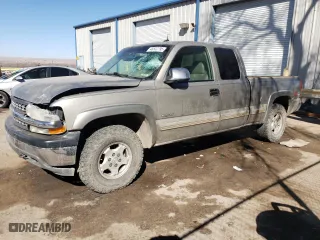 2002 Chevrolet Silverado 1500 LT with VIN 2GCEK19T321429448, listed as a Copart auction lot 46532795 with 269,259 mi miles and Salvage Title. Bid and sale history available at carsss.com. Image 1.