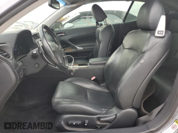 2012 Lexus IS 350 C с VIN JTHFE2C26C2507982, выставлен на аукционе Copart как лот 76410914 с пробегом 88 312 миль миль и На запчасти • Non repairable. История ставок и продаж доступна на DreamBid. Изображение 7.